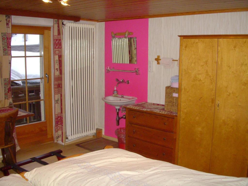 D'evolene Inn *